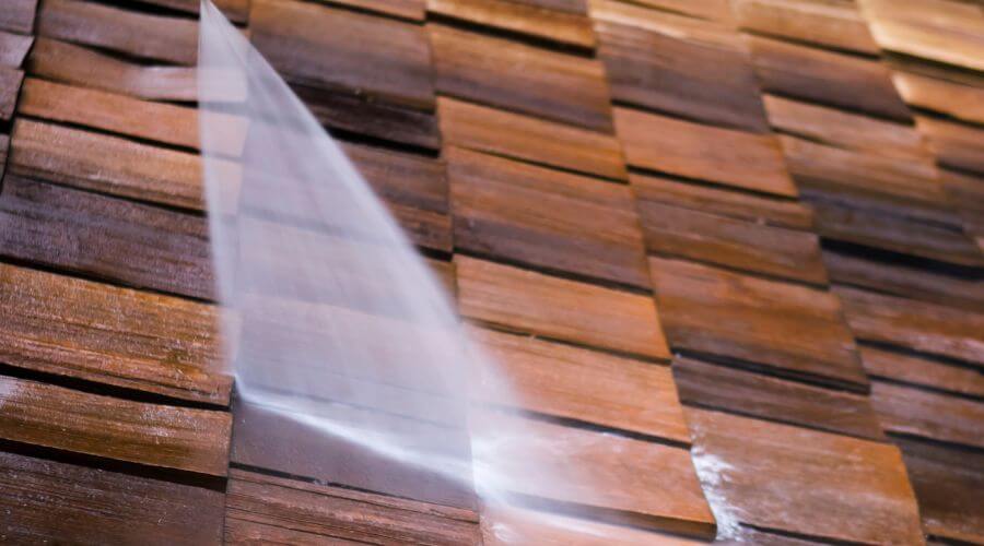 Professional gutter cleaning in Umpqua, OR